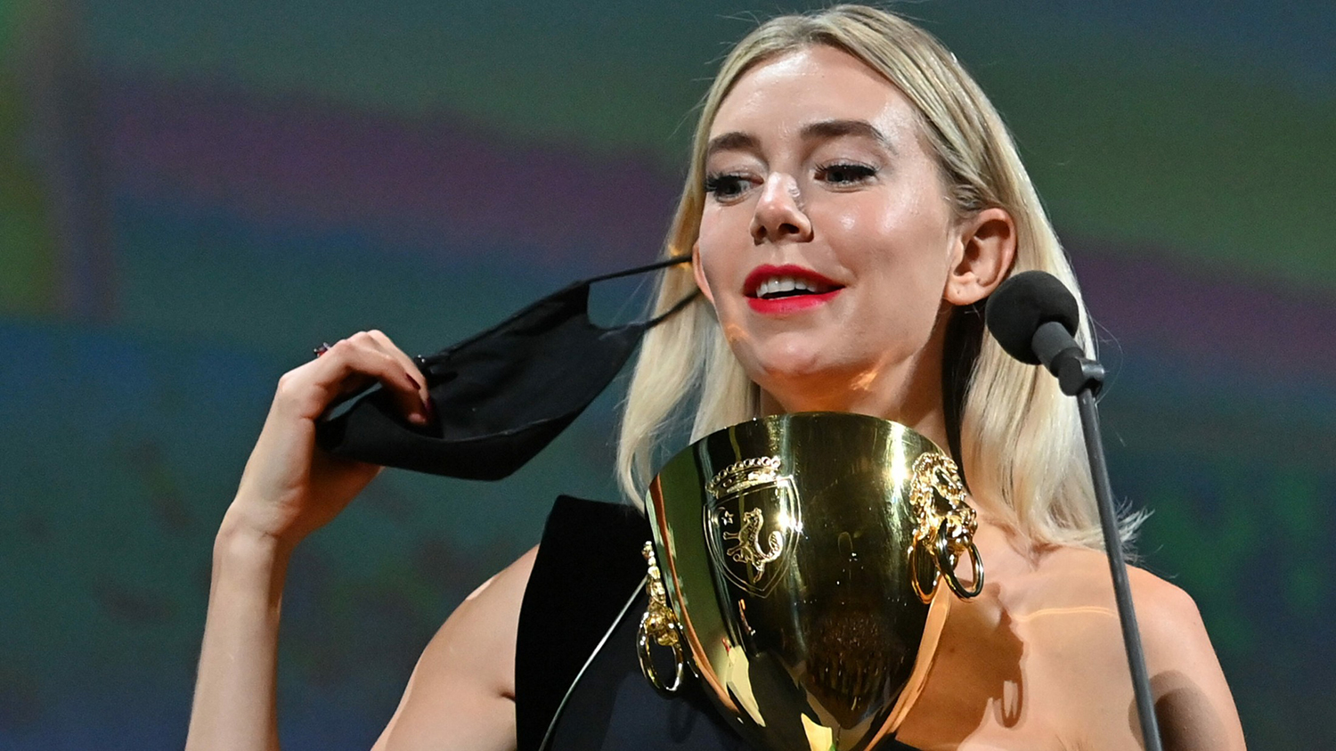 Coupe Volpi De La Meilleure Interprétation Féminine Pieces of a Woman : Vanessa Kirby et Shia Labeouf dans la bande-annonce